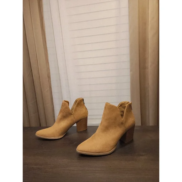 Sun + Stone Modern Microsuede Western Block Heel Booties Boots 7 M Tan BROWN - Picture 4 of 13